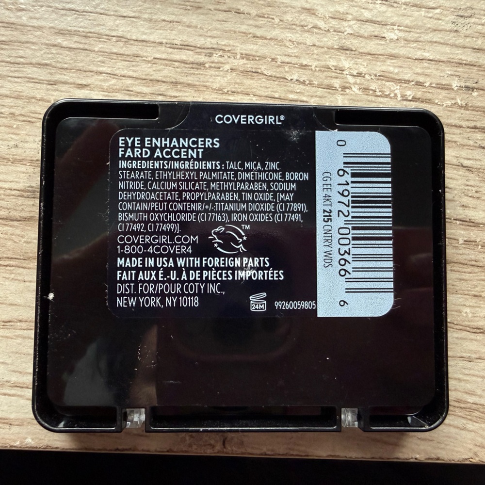 COVERGIRL Eye Enhancers Eyeshadow Palette - Country Woods - Picture 2 of 2